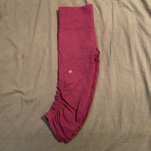 Lululemon size 4 crop leggings